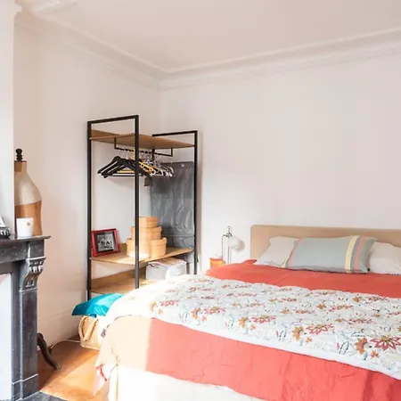 Cozy Nest Near Montmartre